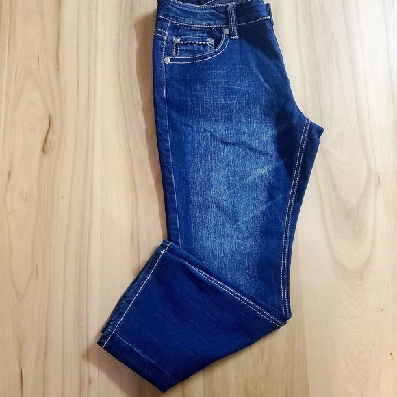 Love Nation Denim Straight Leg Capris, Size 12 - Picture 4 of 7